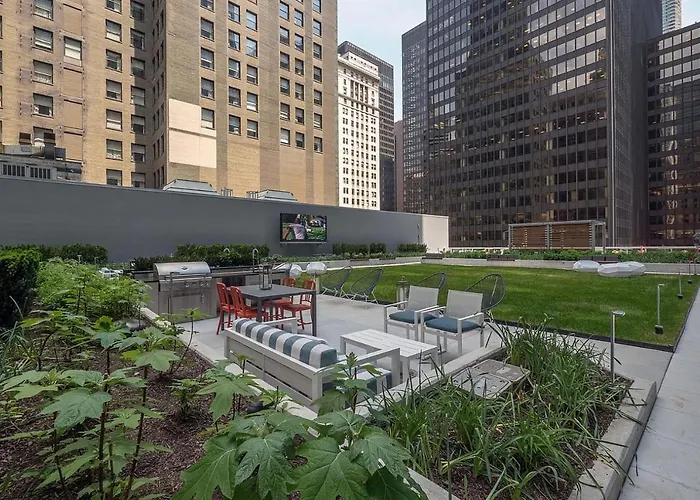 Loop 1br W Gym Pool Wd Nr Millennium Park Chi-230 *